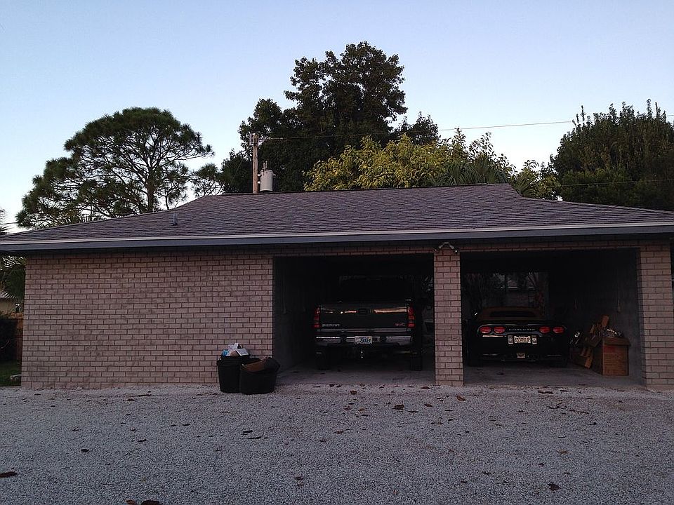 2nd image of 2049 SW Cranberry St