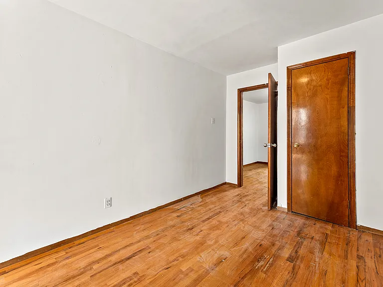 96 Graham Ave #1B — Photo 10