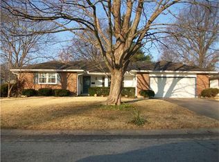 6616 Englewood Ave, Raytown, MO 64133