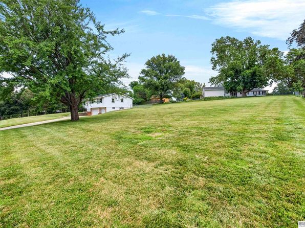 11303 Oakland Dr, Papillion, NE 68133 view 4