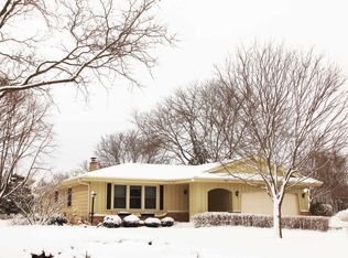 13505 Commons Dr, Brookfield, WI 53005