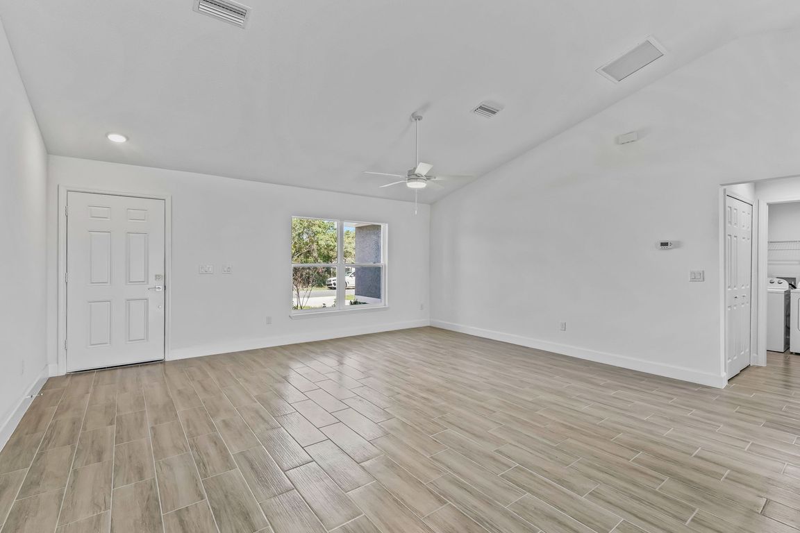 next background image