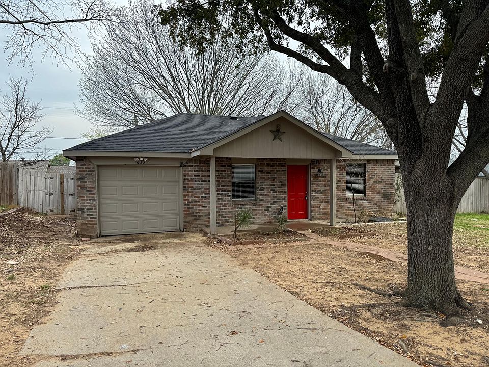 1st image of 633 Cumberland Dr
