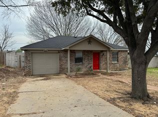 633 Cumberland Dr, Burleson, TX 76028