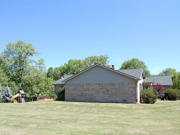 4th image of 5648 E County Road 500 N