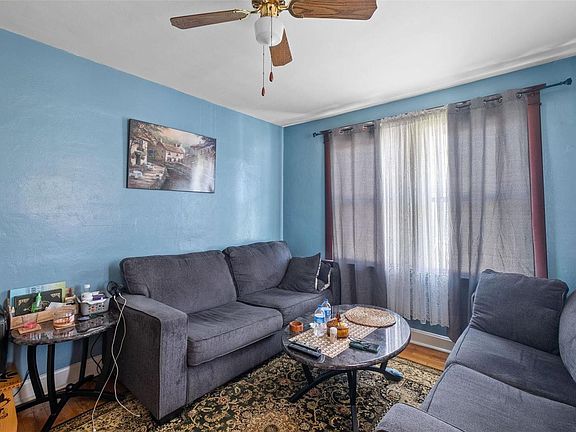 3rd image of 316 Forbes Ave