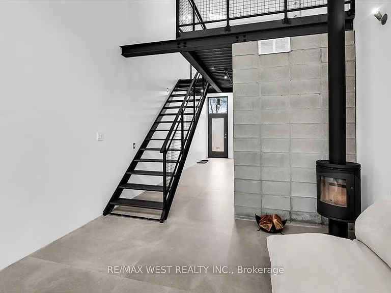 781 Craven Rd — Photo 16