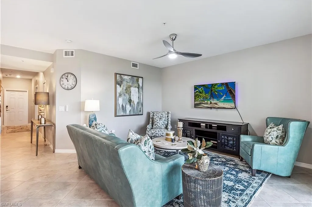 15960 Grassland Ln — Photo 4