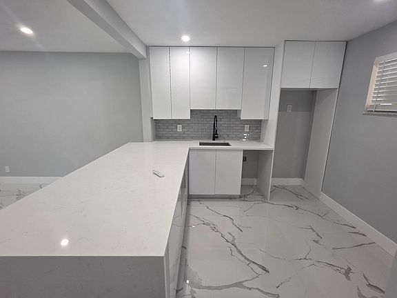 4th image of 2682 S GARDEN Drive S #107