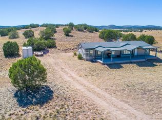 43520 N Elk Flat Trl, Seligman, AZ 86337