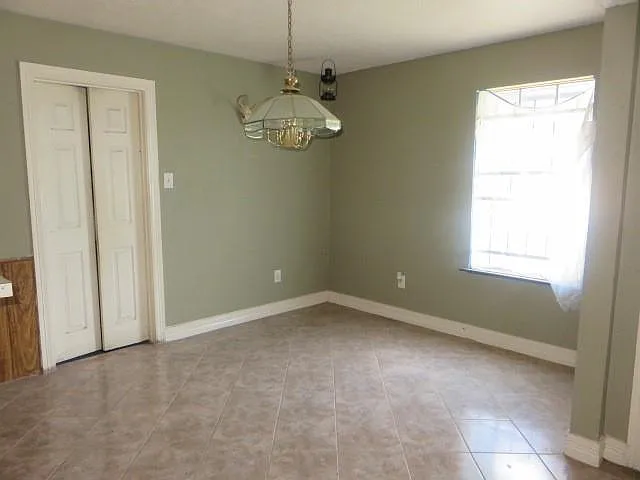 8811 Burford Ln — Photo 8