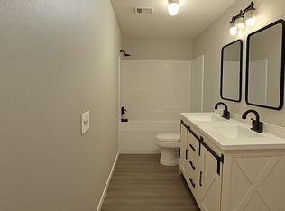 104222 S 4769th Rd, Muldrow, OK 74948