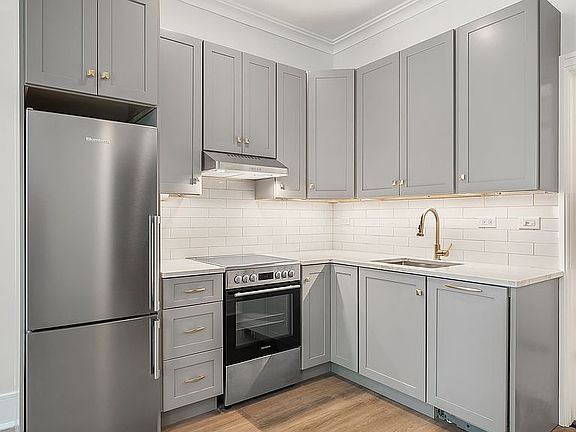 4th image of 523 W 162nd St #2