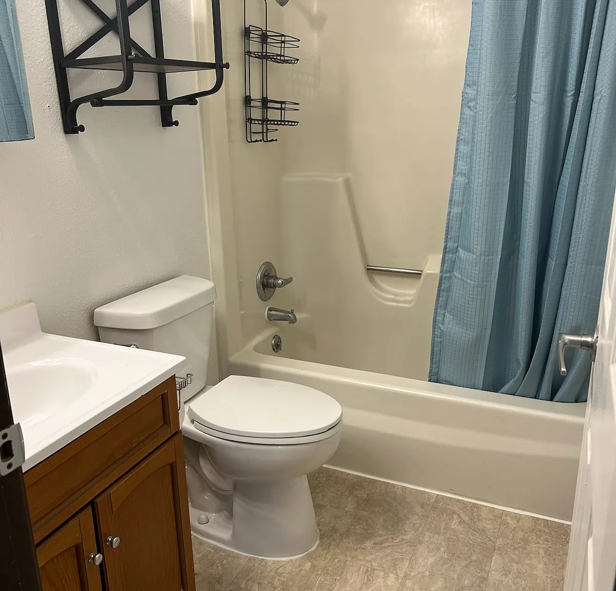 3 bed, 1000 sqft, $1,095 — Photo 3