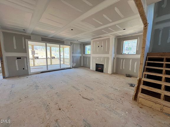 5th image of 6026 Scalybark Rd