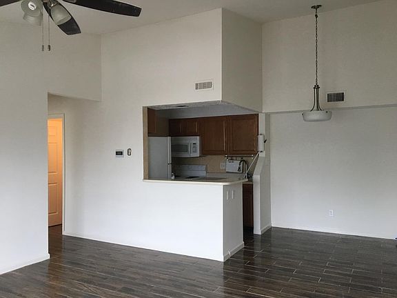 Dining Room/Kitchen