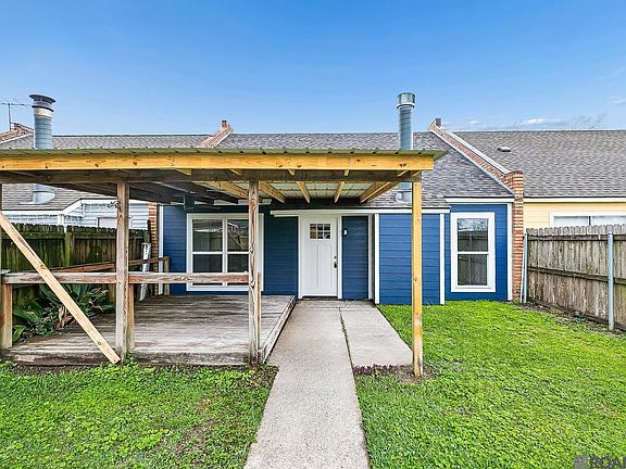 2nd image of 8724 Pecan Tree Dr