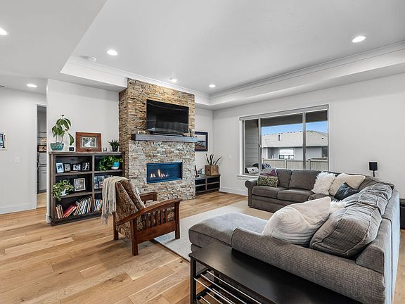 5th image of 60861 SW Deer Creek Pl
