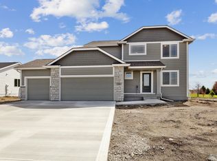 546 34th Southeast St, Altoona, IA 50009