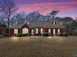 17125 Forest Hill Dr, Athens, AL 35613