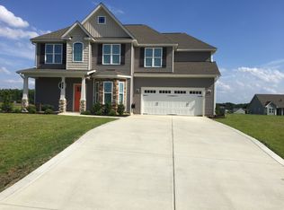 29 Avery Pond Dr, Fuquay Varina, NC 27526