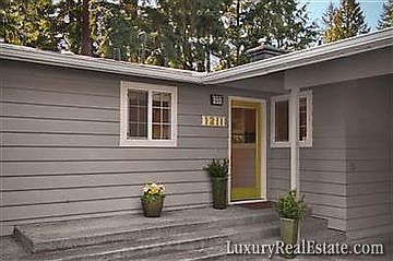 1st image of 12111 NE 65th St
