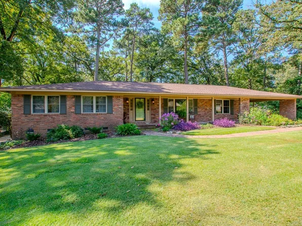 2003 Lynnwood Dr, Benton, AR 72015