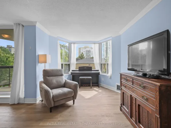 600 Talbot St #309, London, ON N6A 5L9