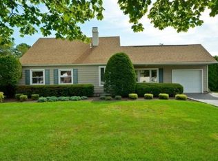 21 White Pine Way, Medford, NY 11763