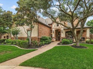9216 Hailey Ct, North Richland Hills, TX 76182