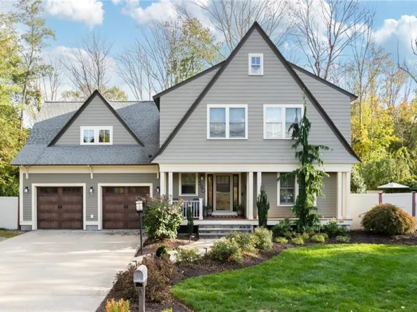 390 Iron Mine Hill Rd, North Smithfield, RI 02896