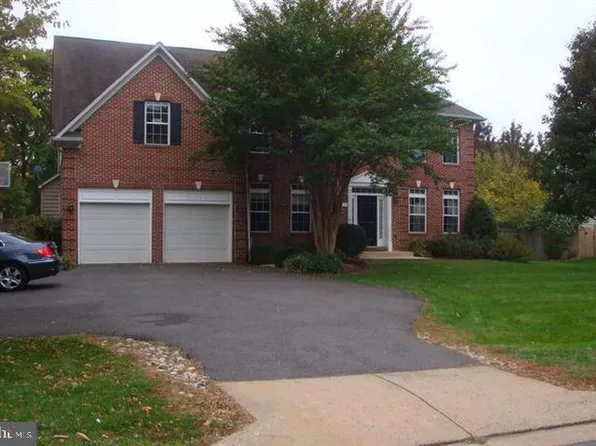 8215 Electric Ave, Vienna, VA 22182