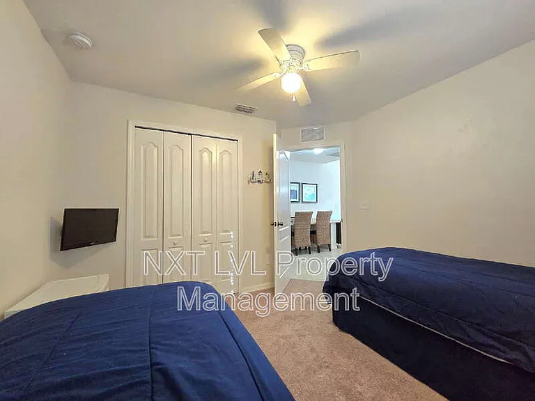 1243 NW 22nd Ave — Photo 11
