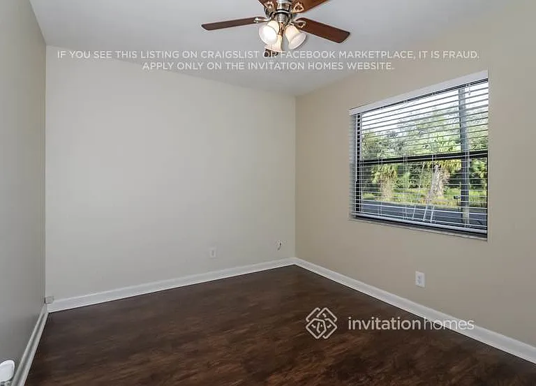 1661 New London St — Photo 15