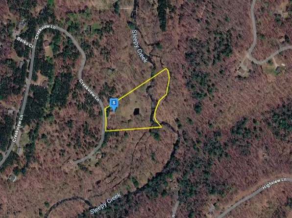 509 Creekview Ln, Berkeley Springs, WV 25411