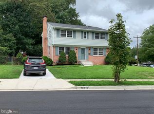 10210 Continental Ln, Fairfax, VA 22030