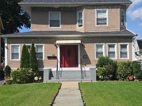 61 S Maple Ave, East Orange, NJ