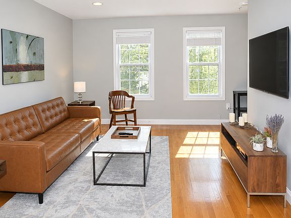2nd image of 280 River St Unit 2