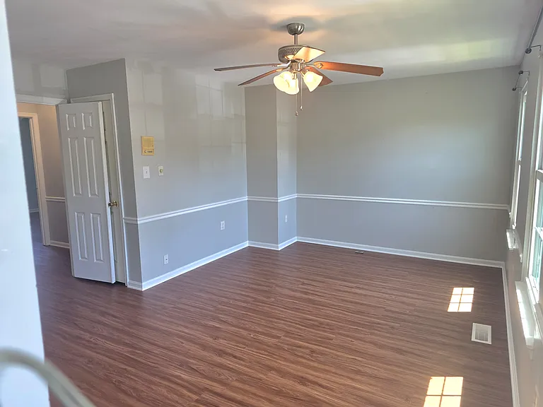 4686 Joanna Ct — Photo 45