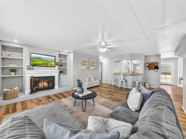 24400 Wagon Wheel Ln, Wildomar, CA 92595