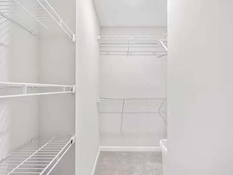 614 Kings Mountain St — Photo 10