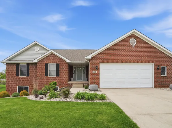 13716 Austin St, Cedar Lake, IN 46303