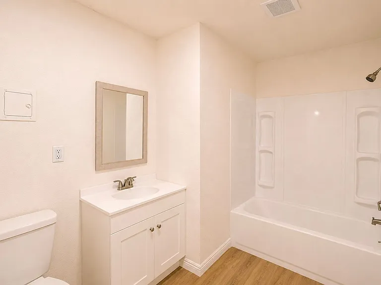 4723 Arlington Ave — Photo 15