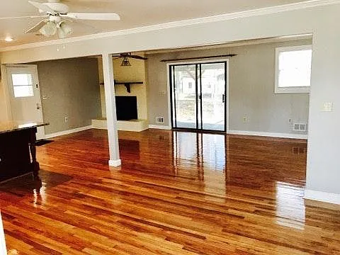 203 Creighton Dr — Photo 4