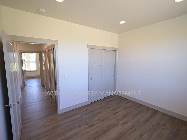 114 Turner Pl — Photo 25