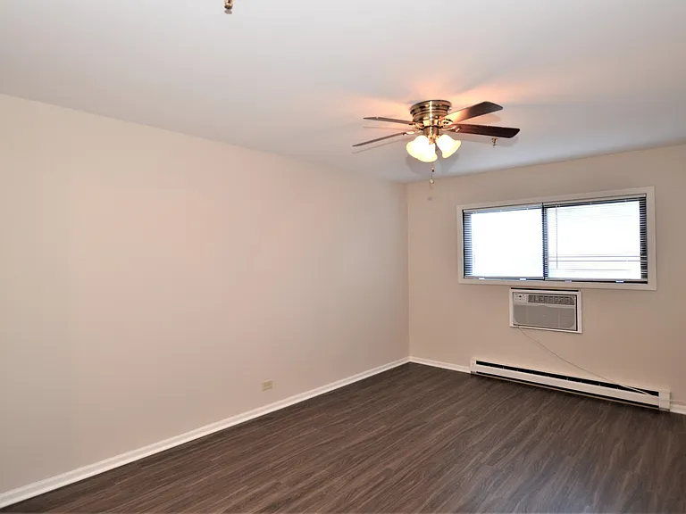Renovated Apartment With In-Unit Washer-Dryer & Garage Parking! — Photo 29