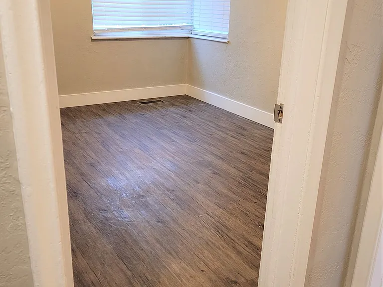 757 E Simpson Ave #7 — Photo 10