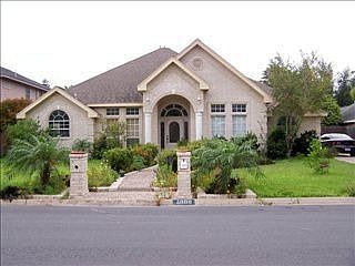 1st image of 3000 Oriole Ave