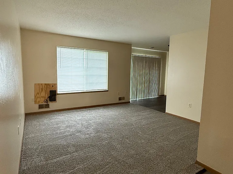 1106 Cedar St — Photo 4