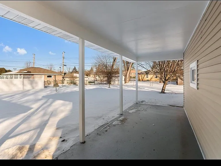 9109 Queen Ave S — Photo 14